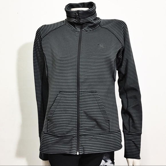 Puma sports jacket size L - Picture 1 of 8